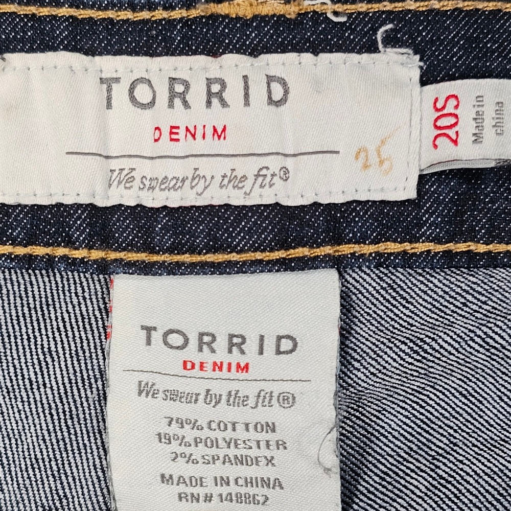 Torrid Skinny Jeans Womens 20S Short Dark Wash Stretch We Swear By The Fit - Picture 3 of 10